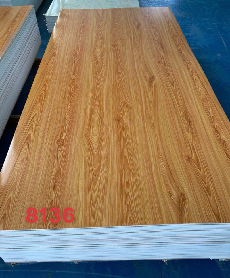 Tấm PVC 2.2mm 8136